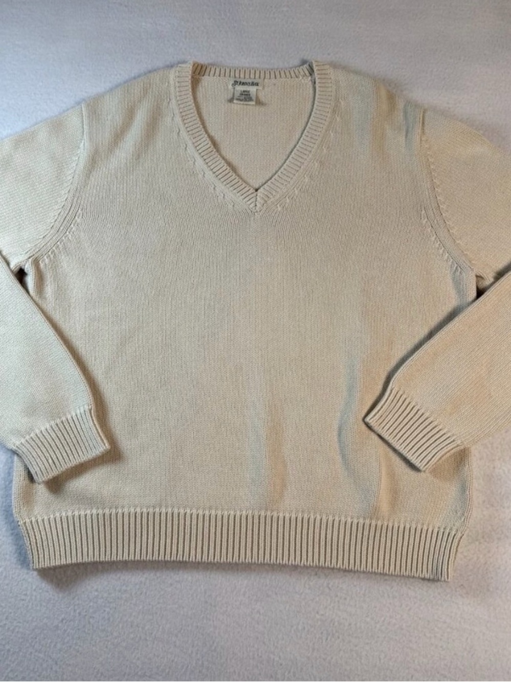 St. John’s Bay V-Neck Cream Sweater 100% cotton